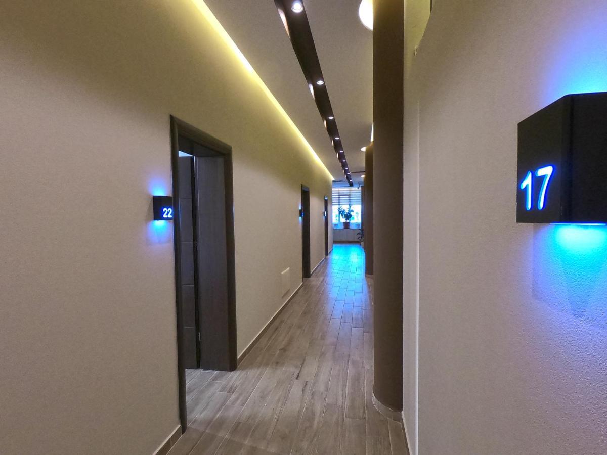 Hotel St.Pauli Shkoder Bagian luar foto