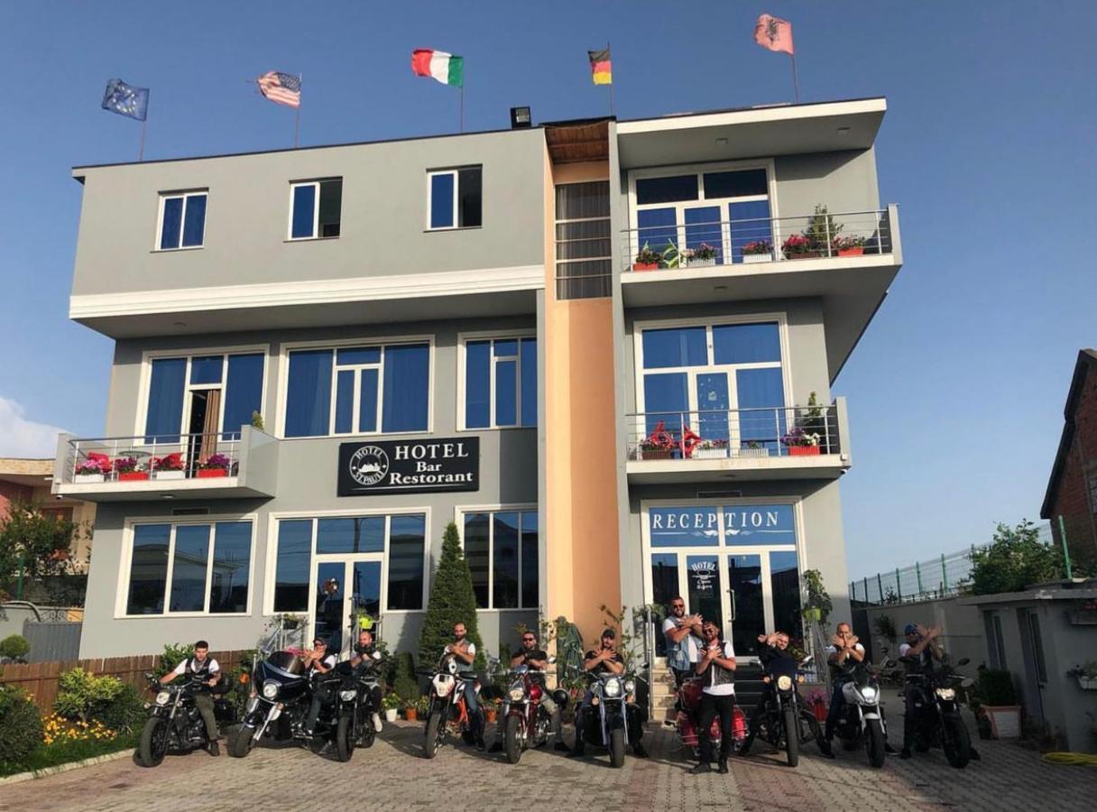 Hotel St.Pauli Shkoder Bagian luar foto