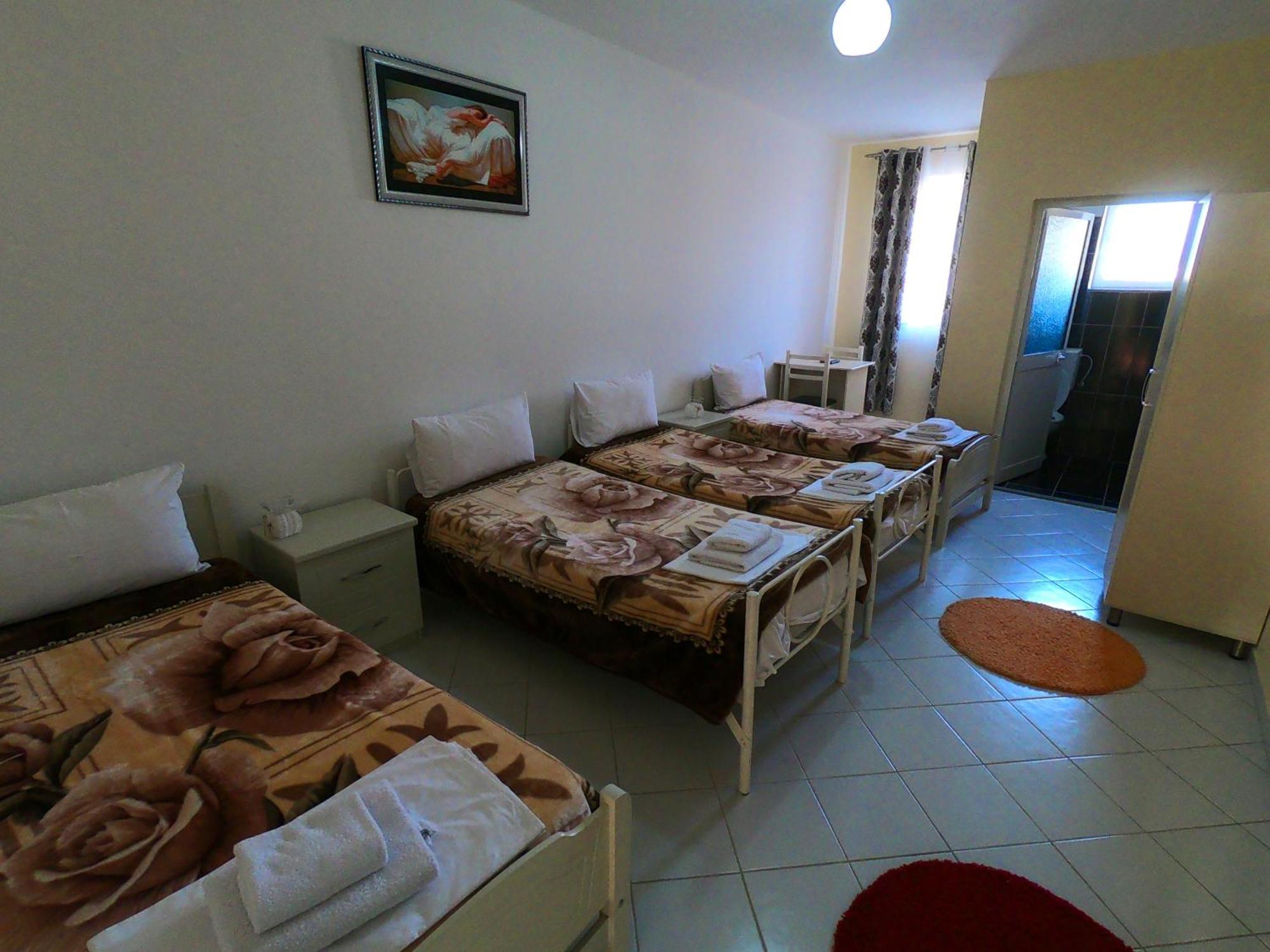 Hotel St.Pauli Shkoder Bagian luar foto