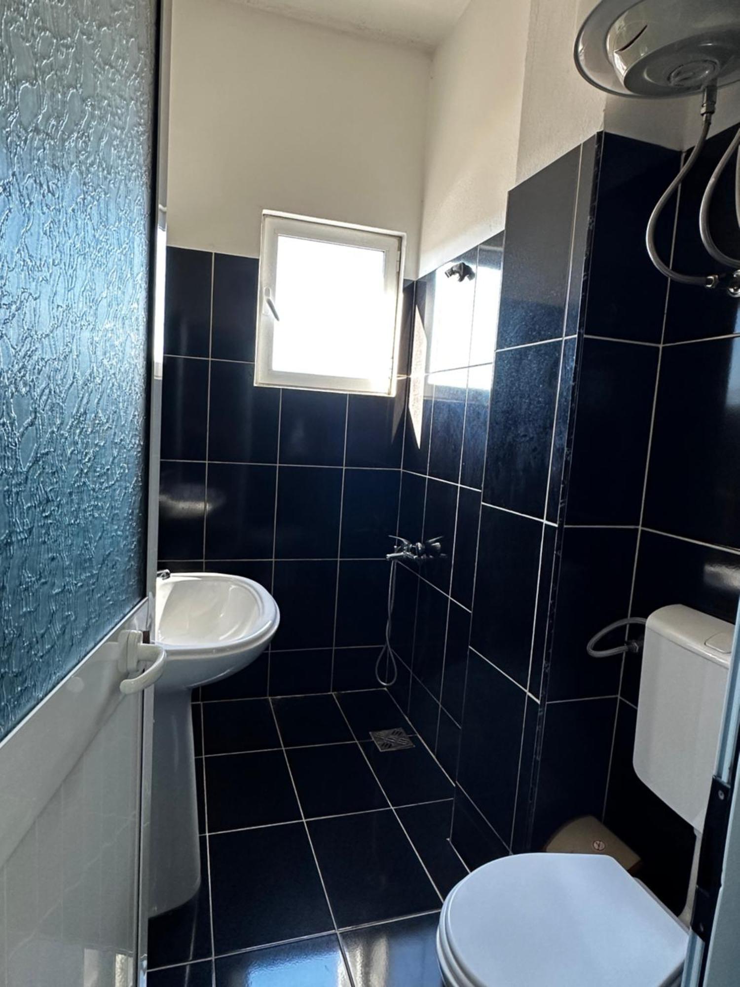 Hotel St.Pauli Shkoder Bagian luar foto