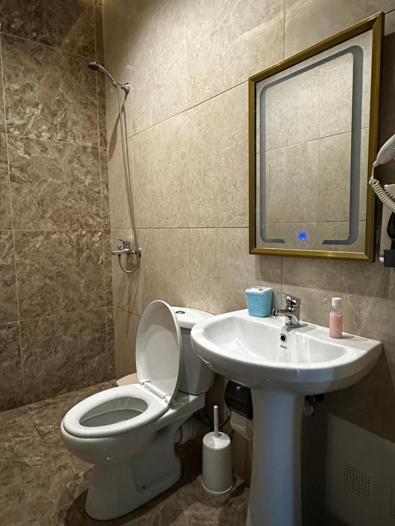 Hotel St.Pauli Shkoder Bagian luar foto